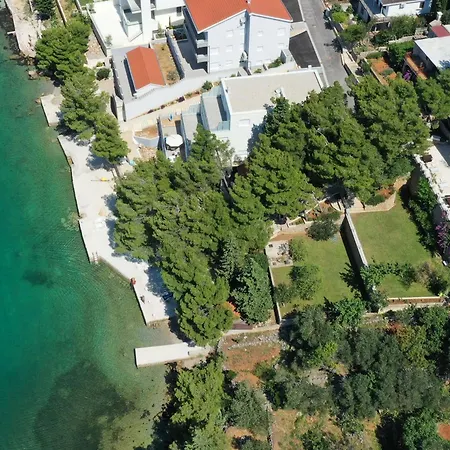 Apartment Candela, No 1 *