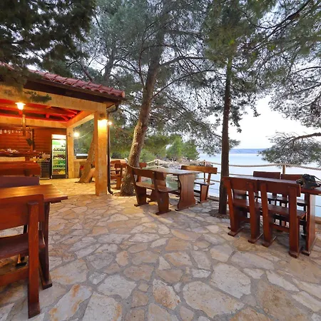 Candela, No 1 Starigrad Paklenica