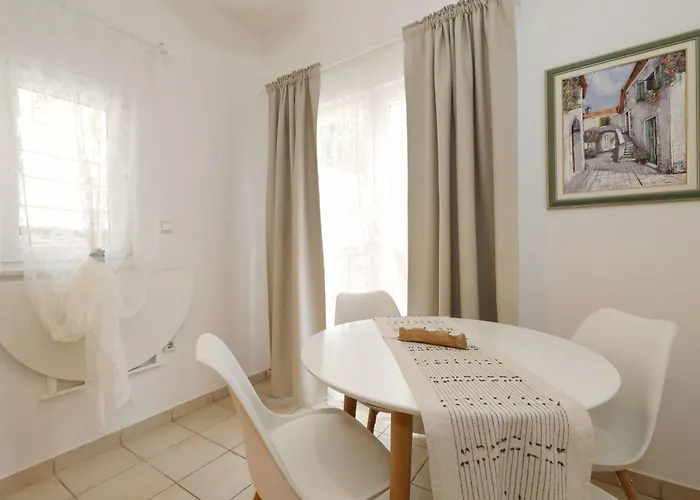 Lägenhet Candela, No 1 Starigrad Paklenica