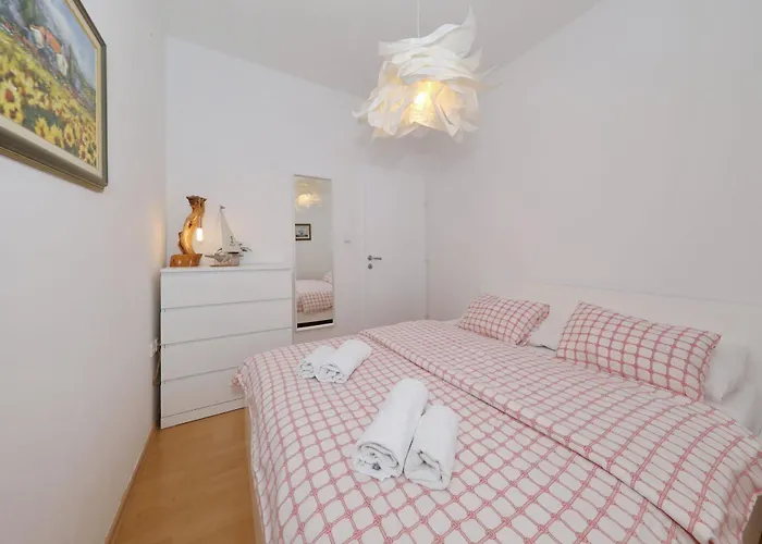 Apartment Candela, No 1