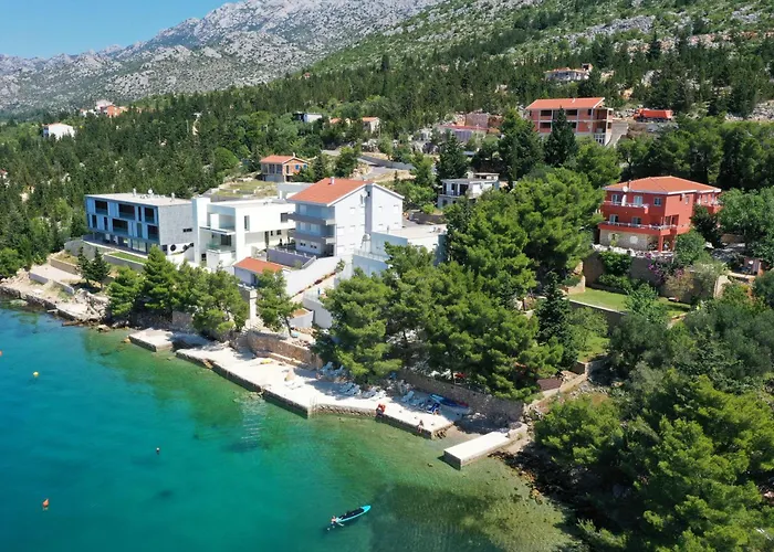 Candela, No 1 * Starigrad Paklenica